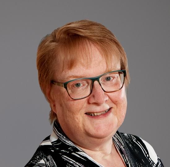 Angela  Kunze