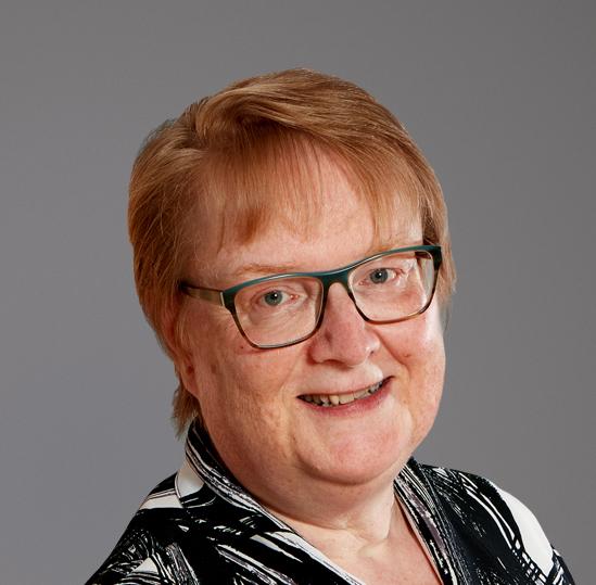 Angela  Kunze