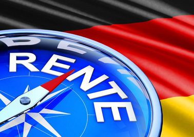 Kompass mit dem Wort Rente vor deutscher Flagge als Symbol für Altersvorsorge und Rentenplanung in Deutschland
