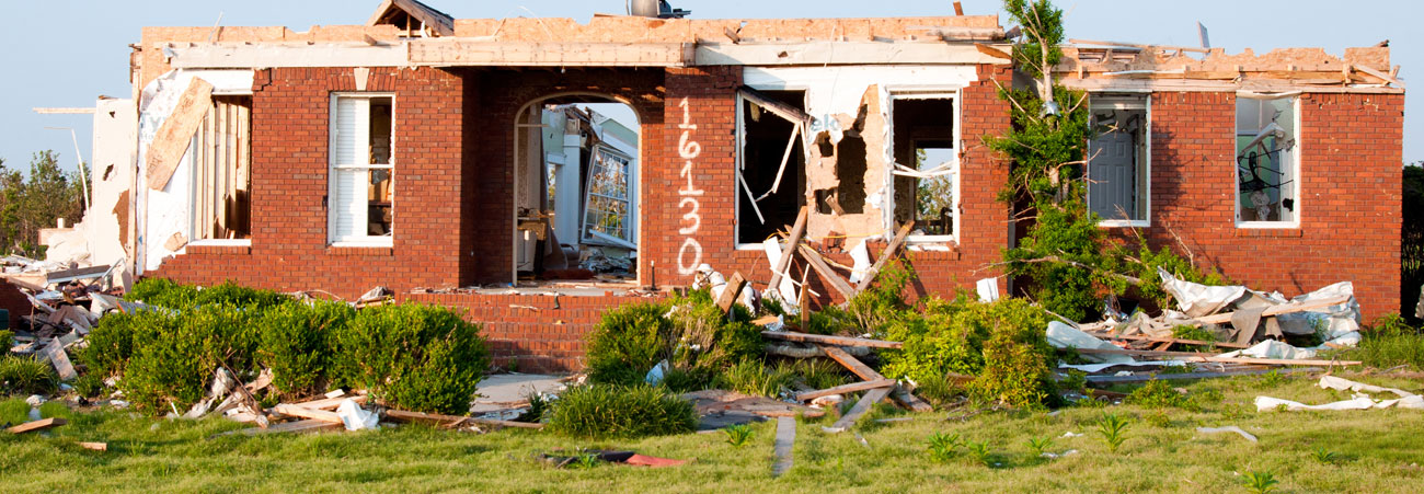 vom Sturm zerstörtes Haus