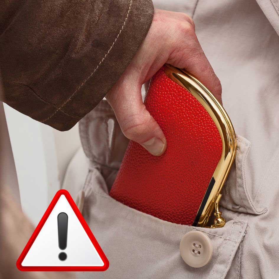 Taschendieb stiehlt Geldbörse aus Manteltasche